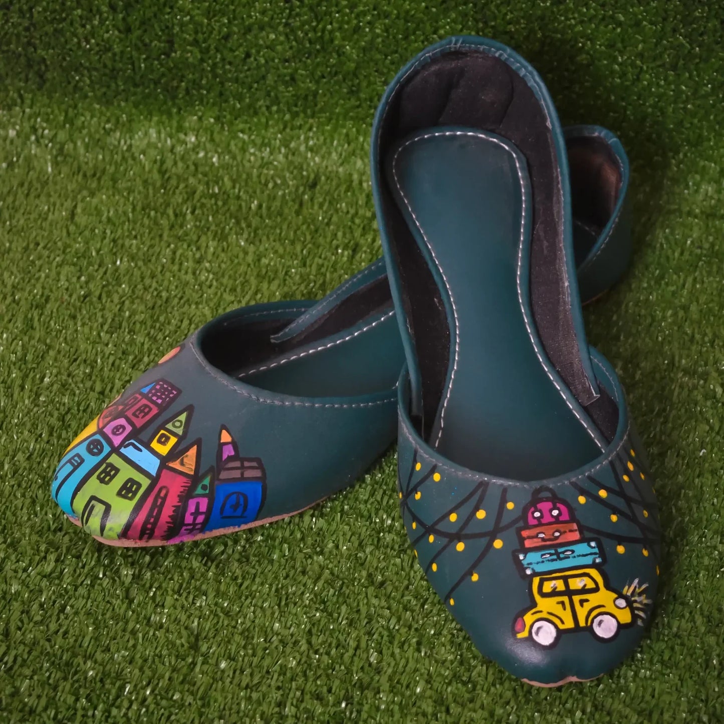 Funky Elegance Khussa