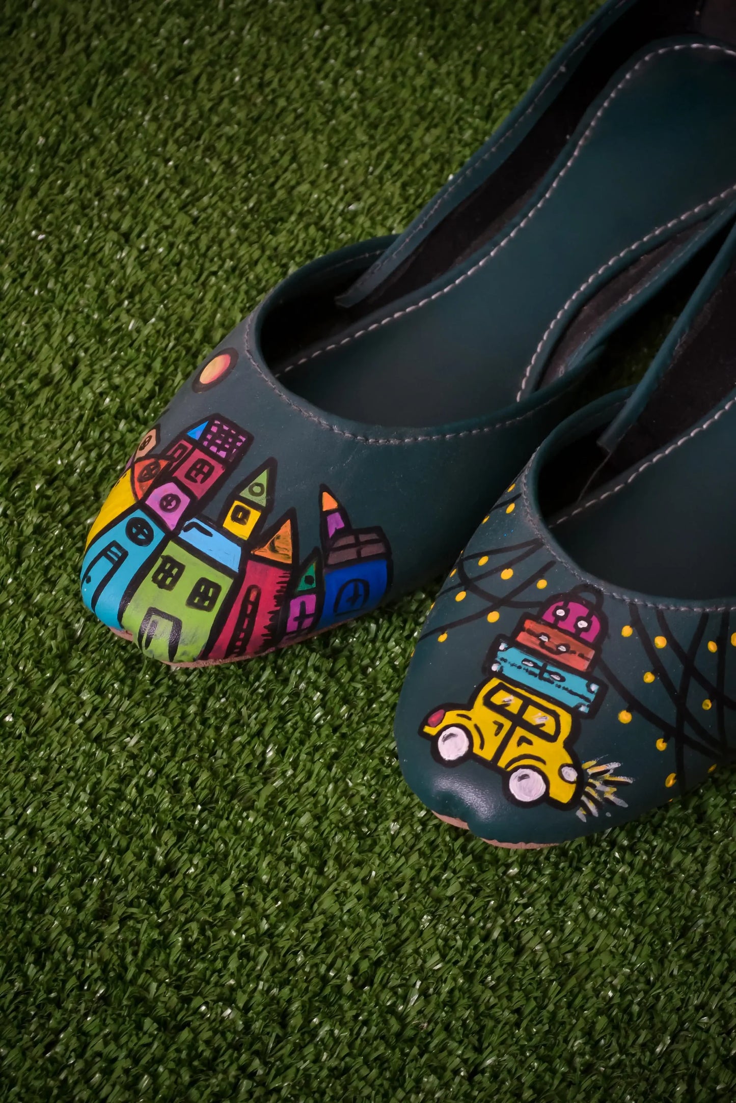 Funky Elegance Khussa